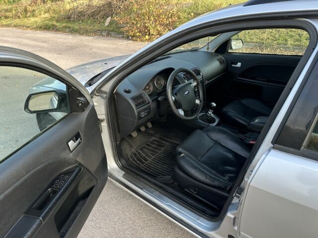 Форд Мондео 2006 в Вышгороде на Automoto.ua Серый Форд Мондео, объемом двигателя 2 л и пробегом 300 тыс. км за 1800 $, фото 7 на Automoto.ua