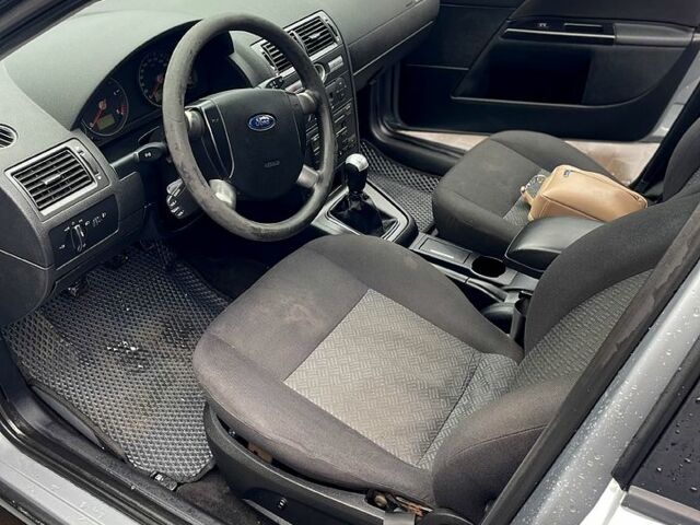 Серый Форд Мондео, объемом двигателя 2 л и пробегом 322 тыс. км за 3500 $, фото 6 на Automoto.ua