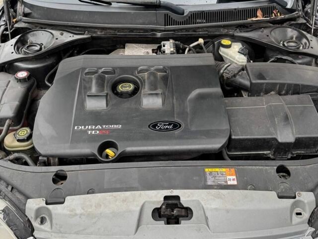 Серый Форд Мондео, объемом двигателя 2 л и пробегом 370 тыс. км за 4150 $, фото 9 на Automoto.ua