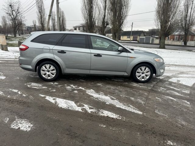 Серый Форд Мондео, объемом двигателя 1.8 л и пробегом 301 тыс. км за 3100 $, фото 4 на Automoto.ua