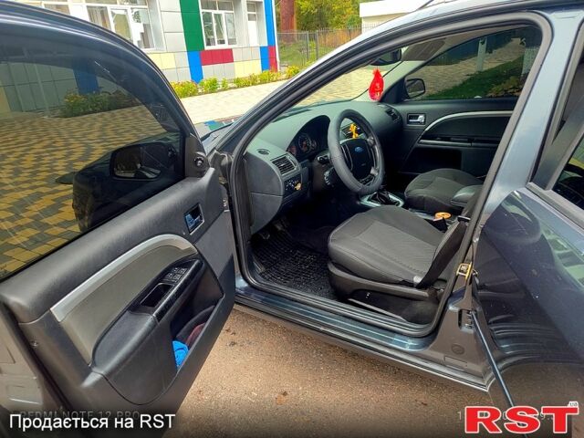 Сірий Форд Мондео, об'ємом двигуна 1.8 л та пробігом 259 тис. км за 5600 $, фото 8 на Automoto.ua