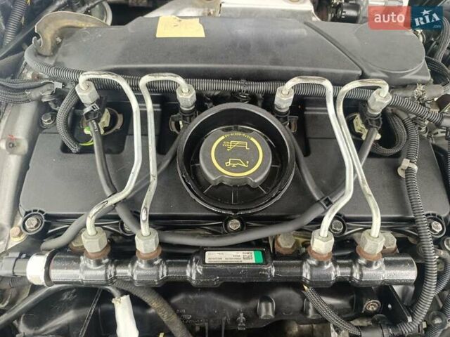 Сірий Форд Мондео, об'ємом двигуна 2.2 л та пробігом 288 тис. км за 4100 $, фото 53 на Automoto.ua