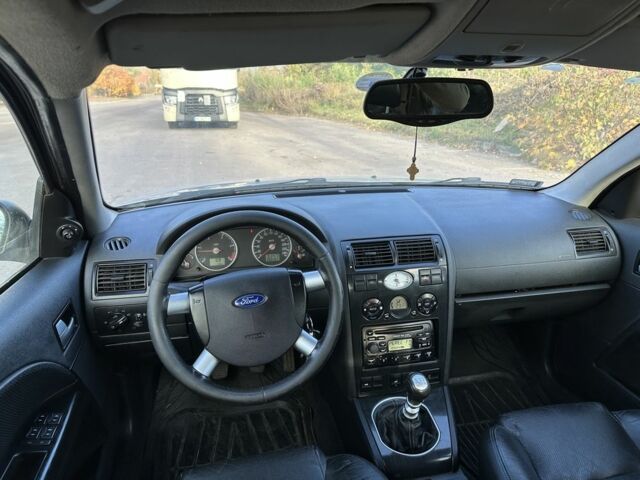 Форд Мондео 2006 в Вышгороде на Automoto.ua Серый Форд Мондео, объемом двигателя 2 л и пробегом 300 тыс. км за 1800 $, фото 4 на Automoto.ua