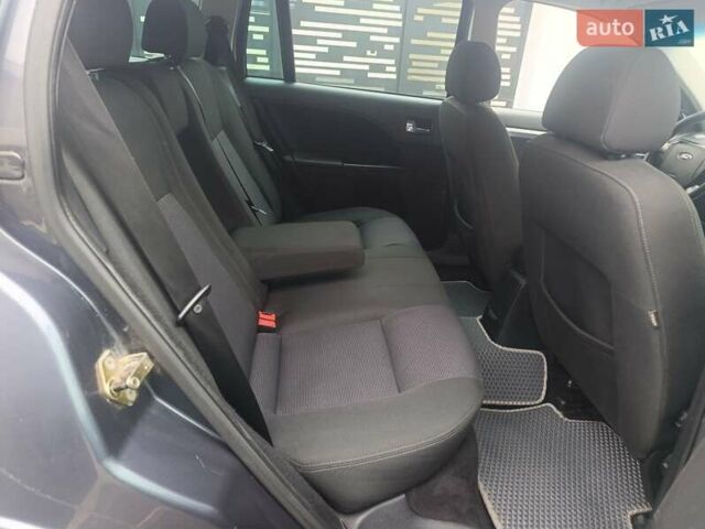 Сірий Форд Мондео, об'ємом двигуна 2.2 л та пробігом 288 тис. км за 4100 $, фото 48 на Automoto.ua