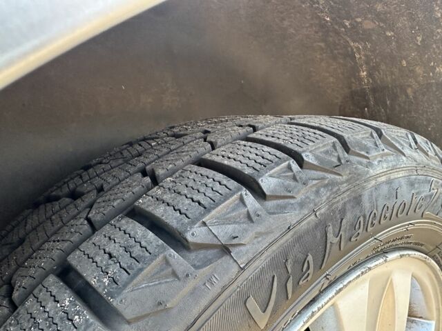 Форд Мондео 2006 в Вышгороде на Automoto.ua Серый Форд Мондео, объемом двигателя 2 л и пробегом 300 тыс. км за 1800 $, фото 12 на Automoto.ua