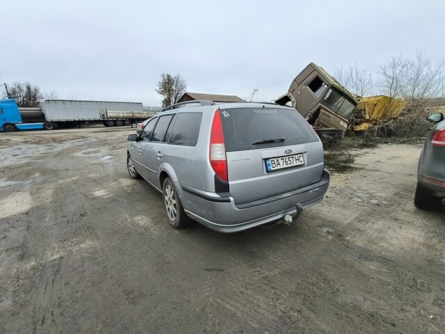 Серый Форд Мондео, объемом двигателя 1.8 л и пробегом 350 тыс. км за 4200 $, фото 3 на Automoto.ua