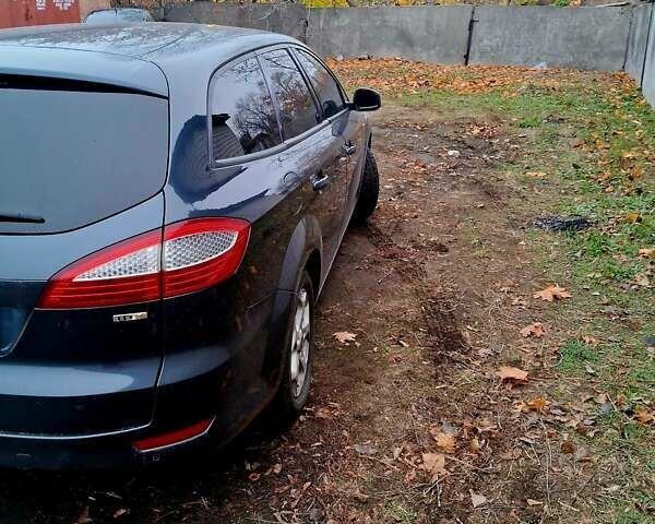 Сірий Форд Мондео, об'ємом двигуна 2 л та пробігом 239 тис. км за 6700 $, фото 7 на Automoto.ua