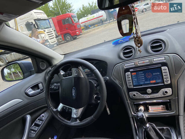 Серый Форд Мондео, объемом двигателя 2 л и пробегом 320 тыс. км за 6000 $, фото 7 на Automoto.ua