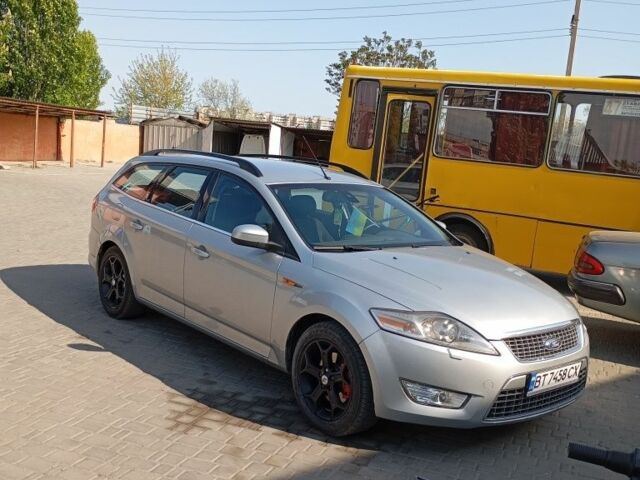Форд Мондео 2007 в Херсоне на Automoto.ua Серый Форд Мондео, объемом двигателя 2 л и пробегом 300 тыс. км за 7200 $, фото 5 на Automoto.ua