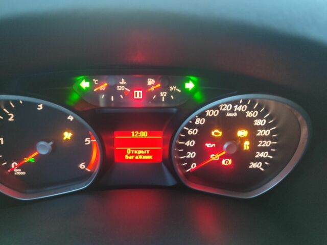 Серый Форд Мондео, объемом двигателя 1.8 л и пробегом 433 тыс. км за 2500 $, фото 12 на Automoto.ua