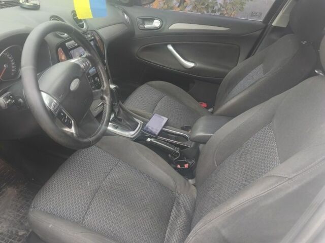 Серый Форд Мондео, объемом двигателя 2 л и пробегом 311 тыс. км за 4500 $, фото 2 на Automoto.ua