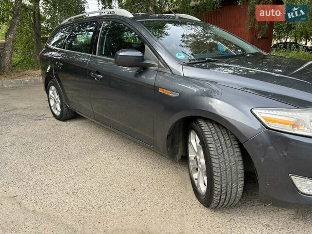 Серый Форд Мондео, объемом двигателя 2 л и пробегом 320 тыс. км за 6000 $, фото 4 на Automoto.ua