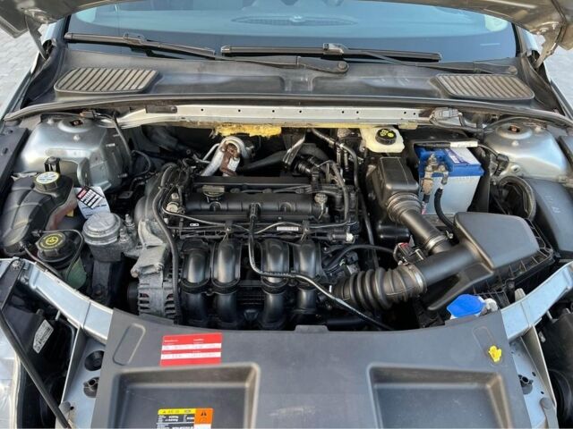 Серый Форд Мондео, объемом двигателя 1.6 л и пробегом 185 тыс. км за 6850 $, фото 13 на Automoto.ua