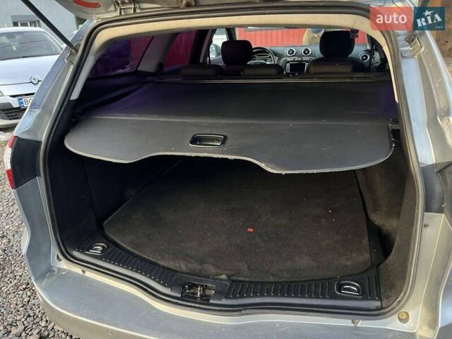 Сірий Форд Мондео, об'ємом двигуна 1.8 л та пробігом 298 тис. км за 4550 $, фото 21 на Automoto.ua