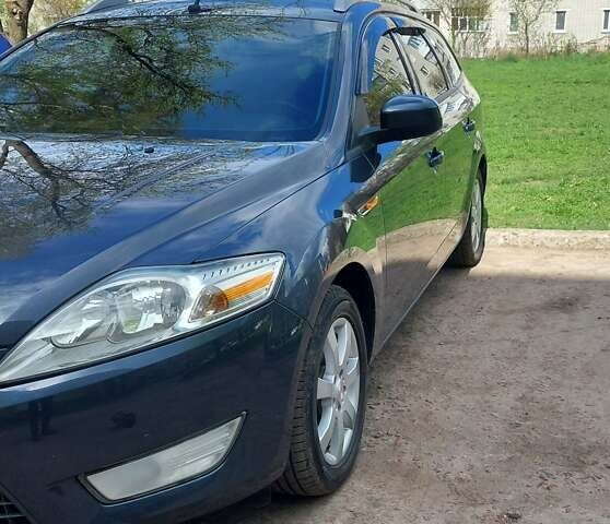 Серый Форд Мондео, объемом двигателя 1.6 л и пробегом 289 тыс. км за 7100 $, фото 1 на Automoto.ua