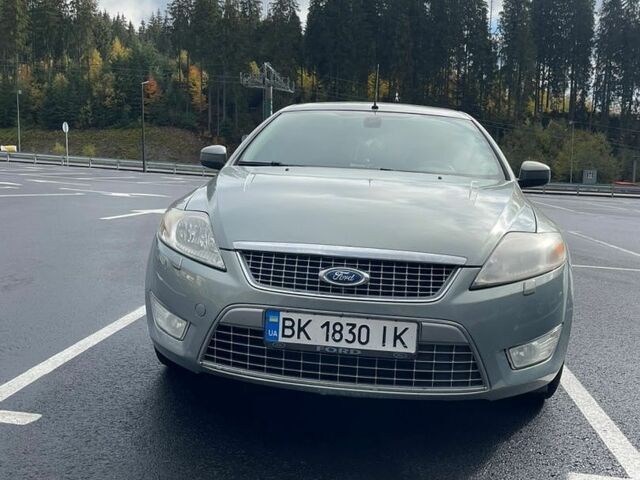 Сірий Форд Мондео, об'ємом двигуна 2 л та пробігом 330 тис. км за 5300 $, фото 2 на Automoto.ua