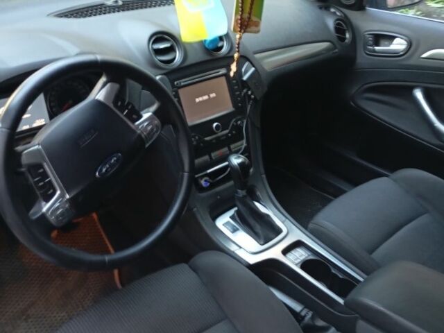 Форд Мондео 2007 в Херсоне на Automoto.ua Серый Форд Мондео, объемом двигателя 2 л и пробегом 300 тыс. км за 7200 $, фото 2 на Automoto.ua