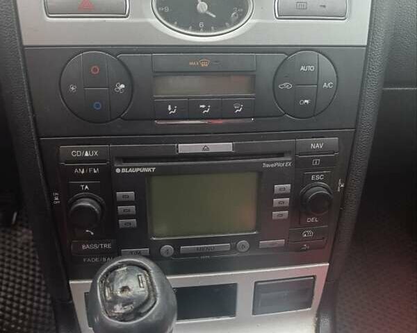 Серый Форд Мондео, объемом двигателя 2 л и пробегом 341 тыс. км за 3300 $, фото 4 на Automoto.ua