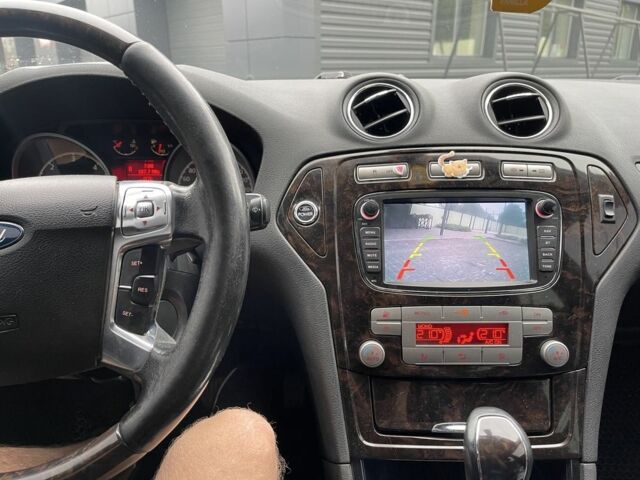 Серый Форд Мондео, объемом двигателя 2 л и пробегом 260 тыс. км за 7300 $, фото 7 на Automoto.ua