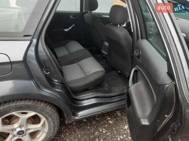 Серый Форд Мондео, объемом двигателя 1.8 л и пробегом 280 тыс. км за 6700 $, фото 7 на Automoto.ua