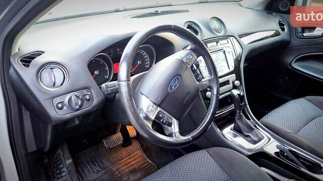 Форд Мондео 2008 в Старая Выжевка на Automoto.ua Серый Форд Мондео, объемом двигателя 2 л и пробегом 299 тыс. км за 6000 $, фото 12 на Automoto.ua