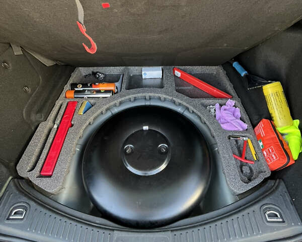 Серый Форд Мондео, объемом двигателя 2 л и пробегом 340 тыс. км за 5799 $, фото 16 на Automoto.ua