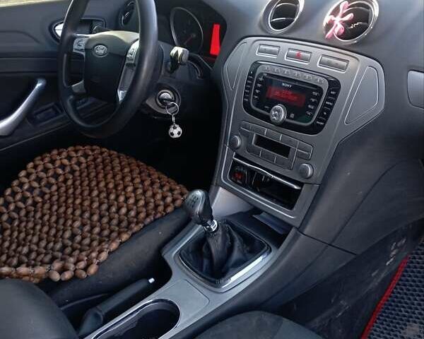 Серый Форд Мондео, объемом двигателя 2 л и пробегом 435 тыс. км за 5800 $, фото 13 на Automoto.ua