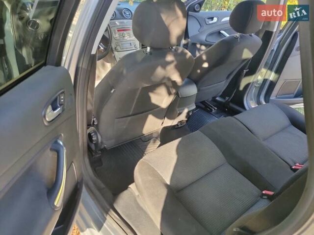 Форд Мондео 2008 в Хмельницком на Automoto.ua Серый Форд Мондео, объемом двигателя 1.75 л и пробегом 265 тыс. км за 5200 $, фото 7 на Automoto.ua