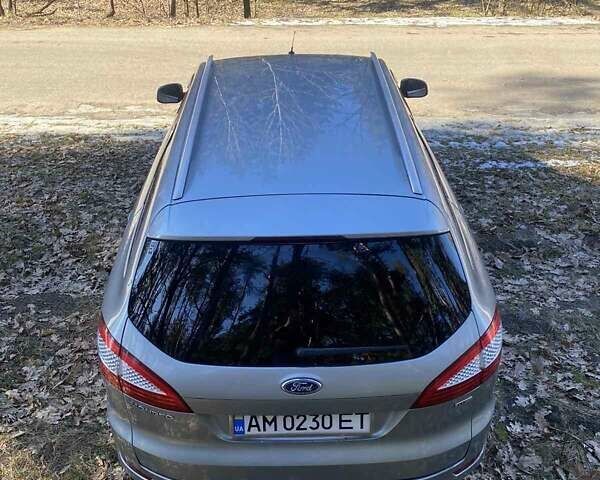 Серый Форд Мондео, объемом двигателя 2.18 л и пробегом 400 тыс. км за 4500 $, фото 1 на Automoto.ua