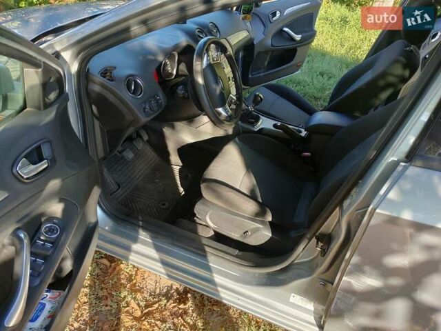 Форд Мондео 2008 в Хмельницком на Automoto.ua Серый Форд Мондео, объемом двигателя 1.75 л и пробегом 265 тыс. км за 5200 $, фото 1 на Automoto.ua