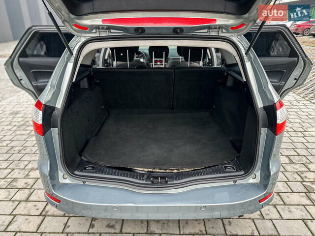 Серый Форд Мондео, объемом двигателя 2.3 л и пробегом 224 тыс. км за 5777 $, фото 17 на Automoto.ua