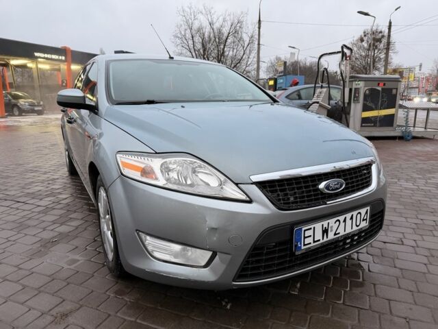 Сірий Форд Мондео, об'ємом двигуна 1.8 л та пробігом 300 тис. км за 2800 $, фото 4 на Automoto.ua