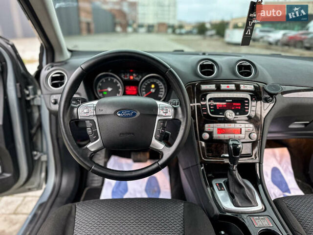 Серый Форд Мондео, объемом двигателя 2.3 л и пробегом 224 тыс. км за 5777 $, фото 13 на Automoto.ua