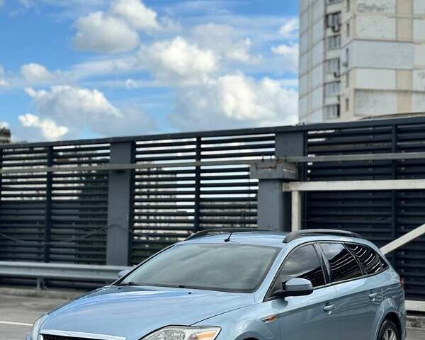 Серый Форд Мондео, объемом двигателя 1.8 л и пробегом 380 тыс. км за 4850 $, фото 2 на Automoto.ua