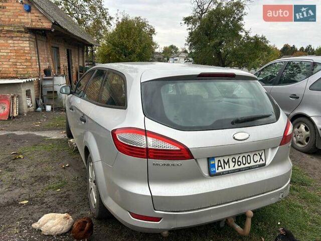 Серый Форд Мондео, объемом двигателя 2 л и пробегом 215 тыс. км за 6500 $, фото 2 на Automoto.ua