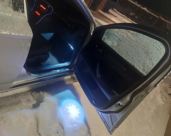 Серый Форд Мондео, объемом двигателя 2 л и пробегом 315 тыс. км за 6500 $, фото 2 на Automoto.ua