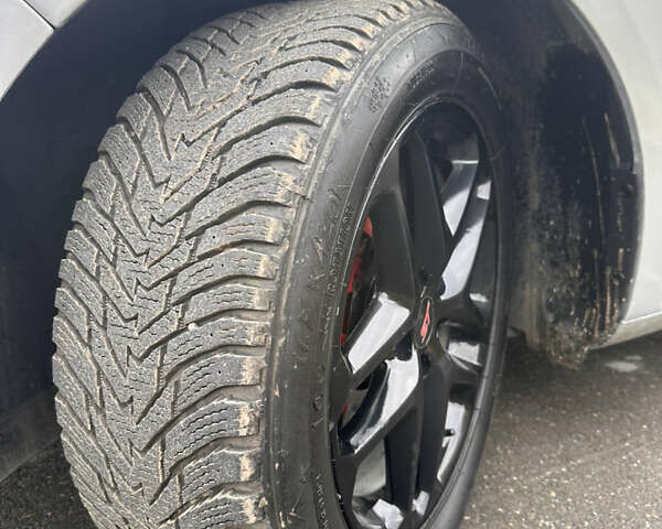 Серый Форд Мондео, объемом двигателя 2 л и пробегом 240 тыс. км за 6600 $, фото 35 на Automoto.ua