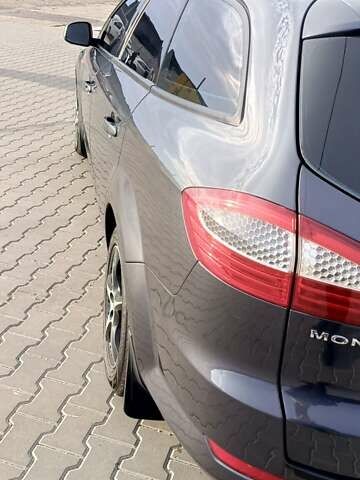 Сірий Форд Мондео, об'ємом двигуна 2 л та пробігом 237 тис. км за 5650 $, фото 5 на Automoto.ua