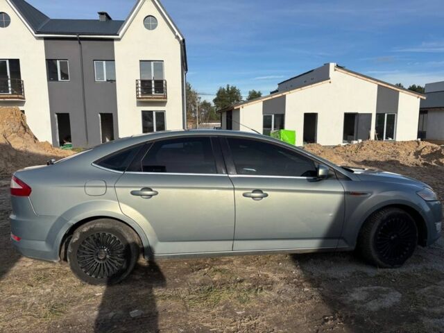 Серый Форд Мондео, объемом двигателя 1.8 л и пробегом 245 тыс. км за 6000 $, фото 3 на Automoto.ua