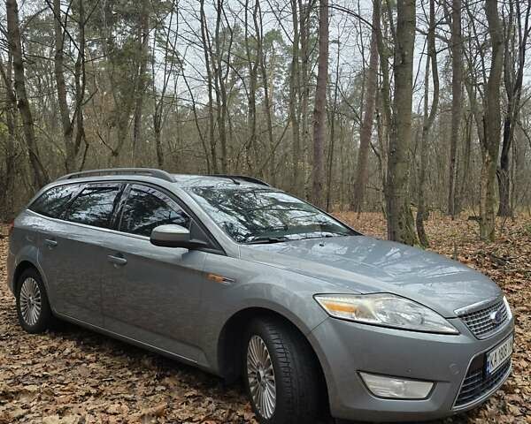 Серый Форд Мондео, объемом двигателя 2 л и пробегом 270 тыс. км за 7500 $, фото 1 на Automoto.ua