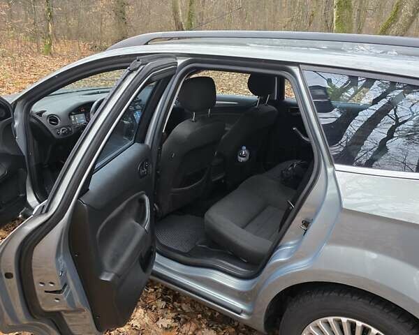 Серый Форд Мондео, объемом двигателя 2 л и пробегом 270 тыс. км за 7500 $, фото 12 на Automoto.ua