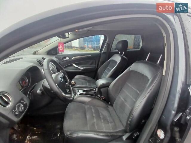Сірий Форд Мондео, об'ємом двигуна 2 л та пробігом 218 тис. км за 4650 $, фото 6 на Automoto.ua