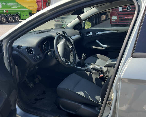 Серый Форд Мондео, объемом двигателя 2 л и пробегом 340 тыс. км за 5799 $, фото 8 на Automoto.ua