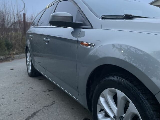 Сірий Форд Мондео, об'ємом двигуна 2 л та пробігом 270 тис. км за 6400 $, фото 6 на Automoto.ua
