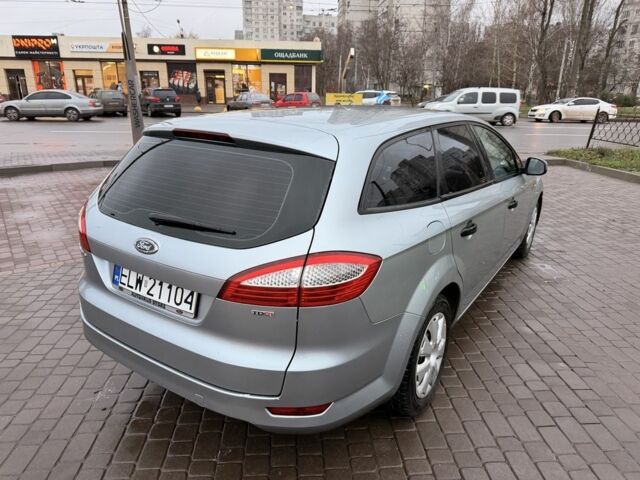 Сірий Форд Мондео, об'ємом двигуна 1.8 л та пробігом 300 тис. км за 2800 $, фото 7 на Automoto.ua
