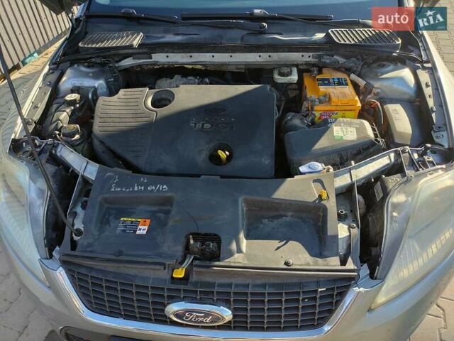Форд Мондео 2008 в Хмельницком на Automoto.ua Серый Форд Мондео, объемом двигателя 1.75 л и пробегом 265 тыс. км за 5200 $, фото 10 на Automoto.ua