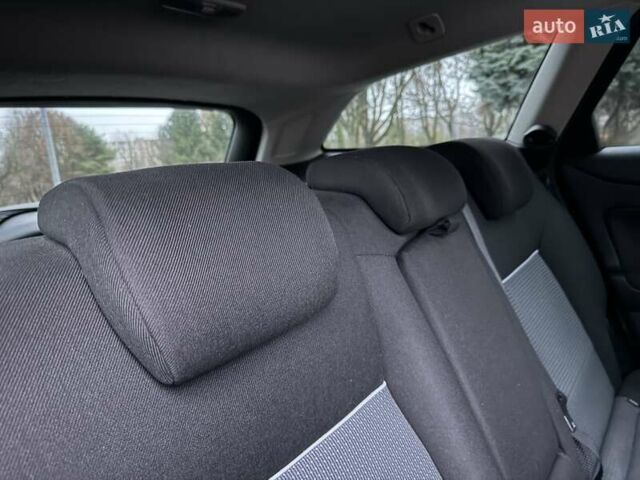 Серый Форд Мондео, объемом двигателя 2 л и пробегом 280 тыс. км за 5450 $, фото 35 на Automoto.ua