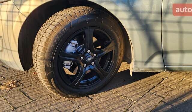 Серый Форд Мондео, объемом двигателя 2 л и пробегом 303 тыс. км за 7499 $, фото 14 на Automoto.ua