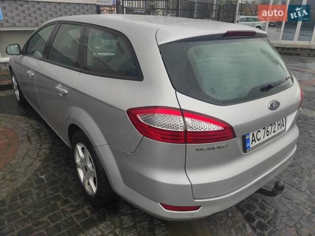 Серый Форд Мондео, объемом двигателя 1.8 л и пробегом 294 тыс. км за 7800 $, фото 3 на Automoto.ua