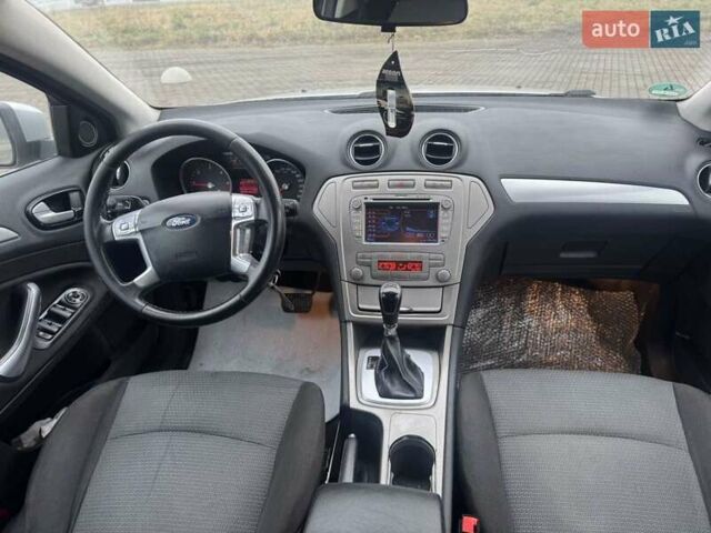 Серый Форд Мондео, объемом двигателя 2 л и пробегом 330 тыс. км за 5800 $, фото 17 на Automoto.ua